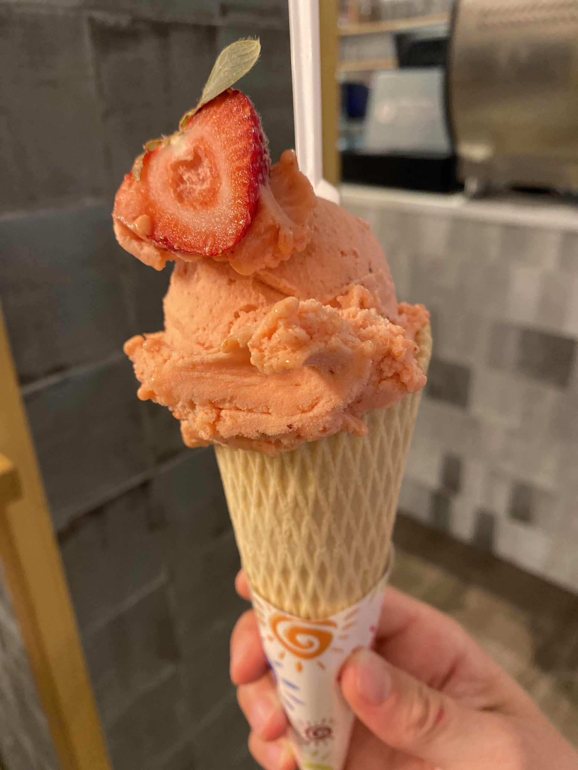 Helados de heladería cafetería il treno en Salobreña (Granada)